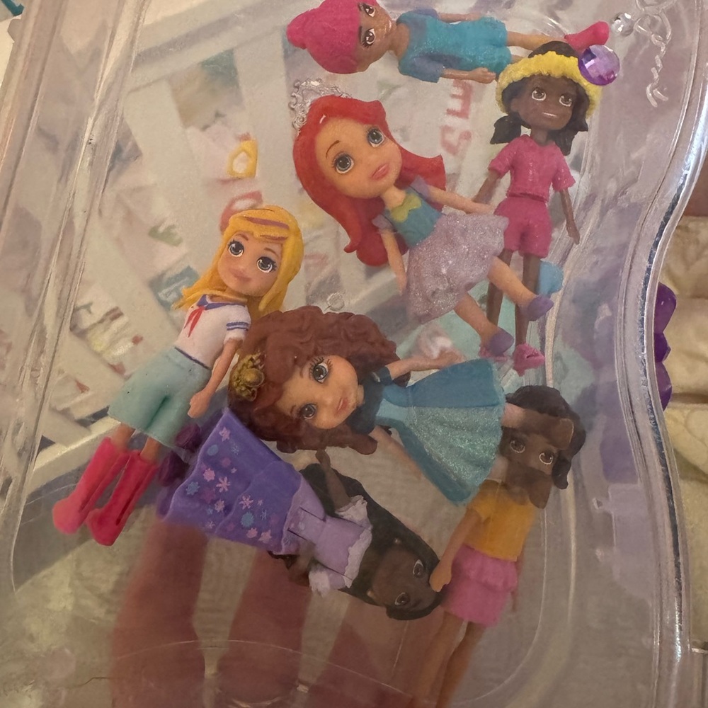 Mini Fashion Doll Pack - Assorted Colors